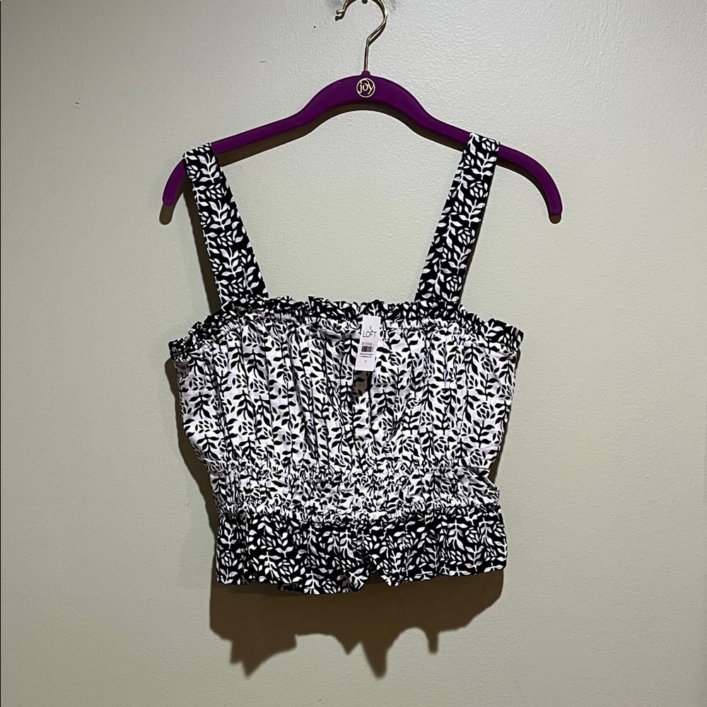 🌸LOFT Black and White Leaf Print Tank Top
